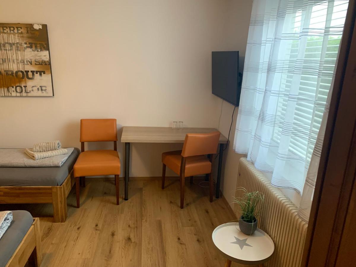 Roccos Raum Otel Kapfenberg Dış mekan fotoğraf